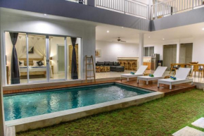 Отель Selog Villa  Kuta